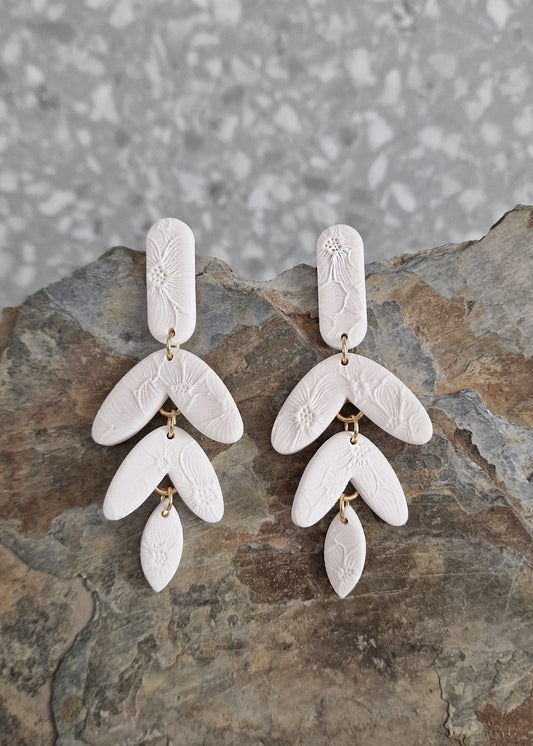 Leichte Hochzeitsohrringe Anika – elegant & modern für Bräute