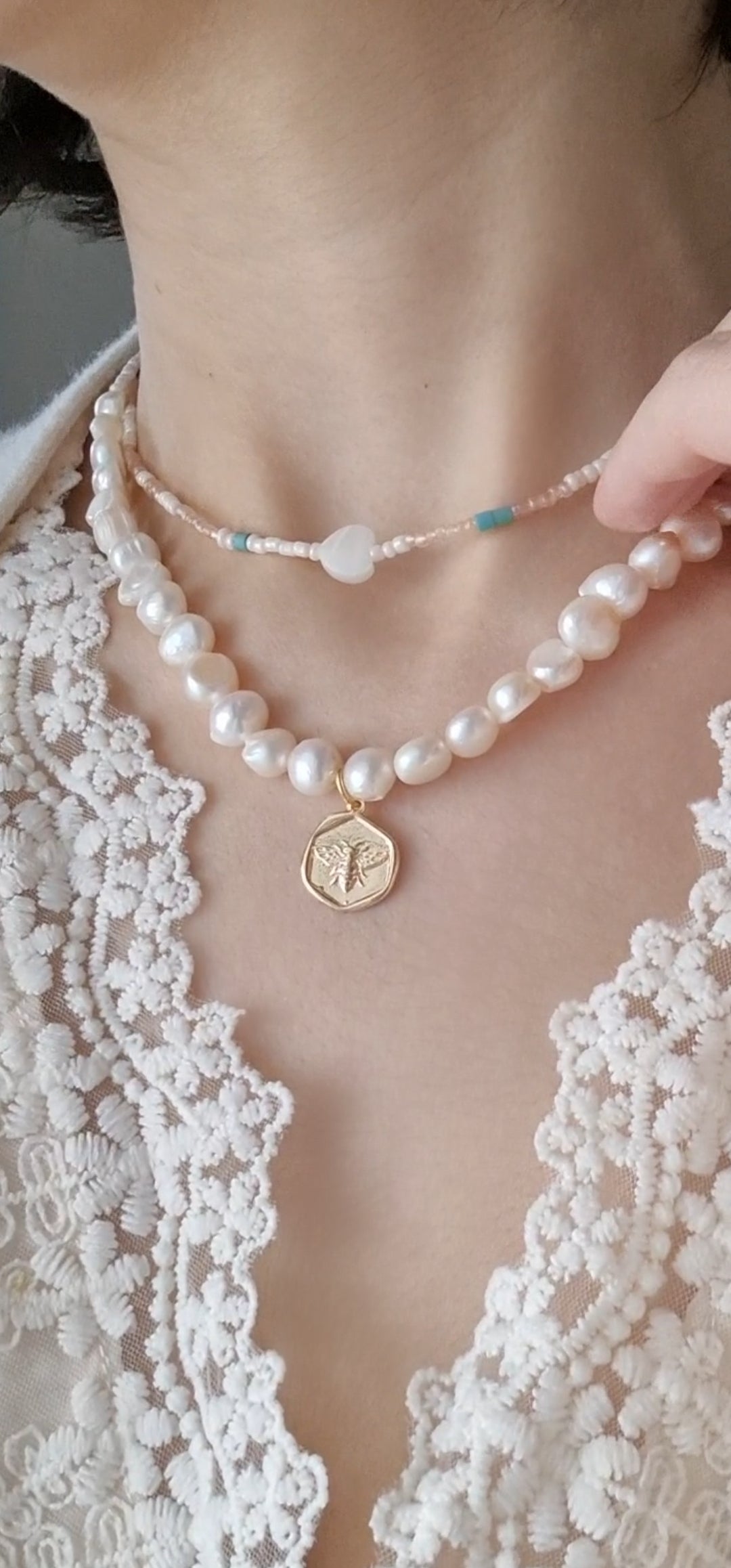 Doppelte Vintage Perlenkette mit Süßwasser- und Glasperlen in Pastellfarben